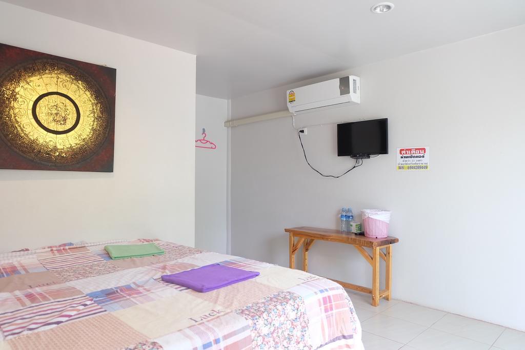 Boon Nam Fah Resort Chao Lao Beach Exteriör bild